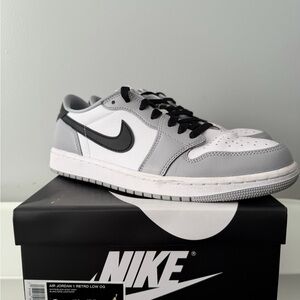 Nike Air Jordan 1 Retro Low OG Wolf Gray Men’s Size 9